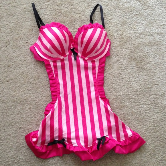 VS lingerie reserved