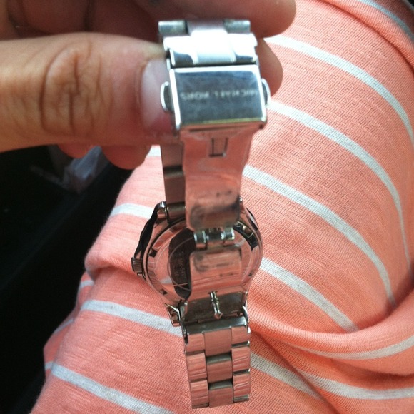 Michael Kors Women's Watch - Picture 3 of 3