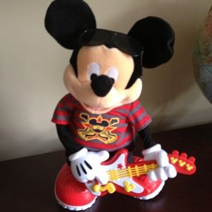 Mickey Mouse Rock star