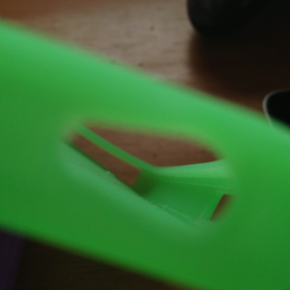 iPhone 4 or 4s cover bundle! - Picture 4 of 4