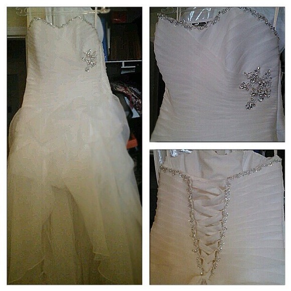 beautiful wedding gown - Picture 2 of 4