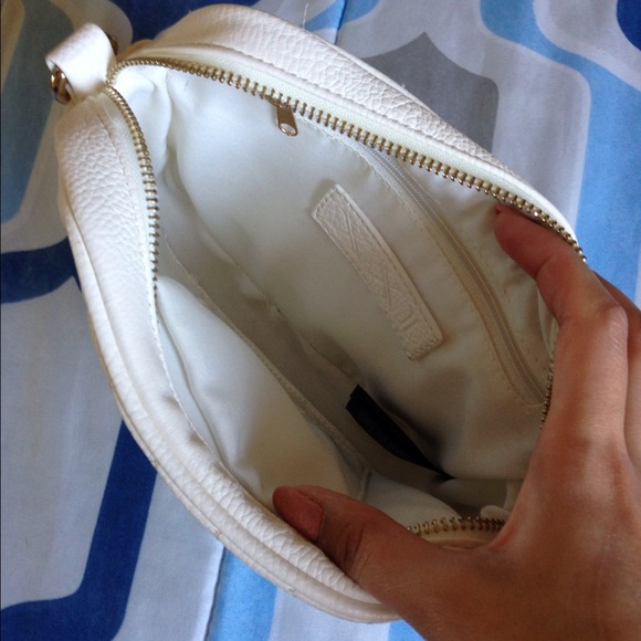 Studded clutch bag - Picture 3 of 4