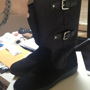 Coach Tinah boots size 8.5