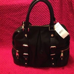 FLASH SALE! $65 thru pp!Steve Madden black satchel