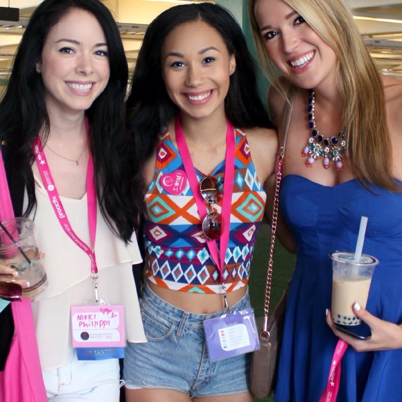 TRADE 🚫 Tribal Crop Top - Picture 2 of 2