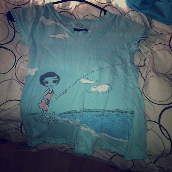 I'm sell in a xxs small old navy shirt super cute❤