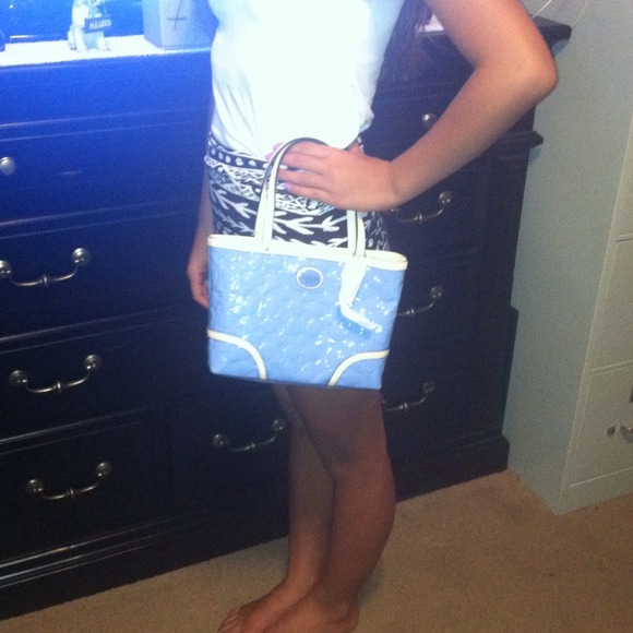 Purse-Bag Coach - Picture 3 of 3