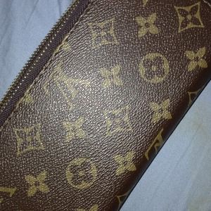 Louis V wallet