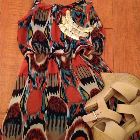 Colorful patterned dress - Picture 3 of 3