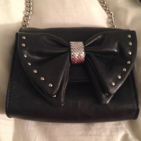 **reduced**Nine West black crossbody