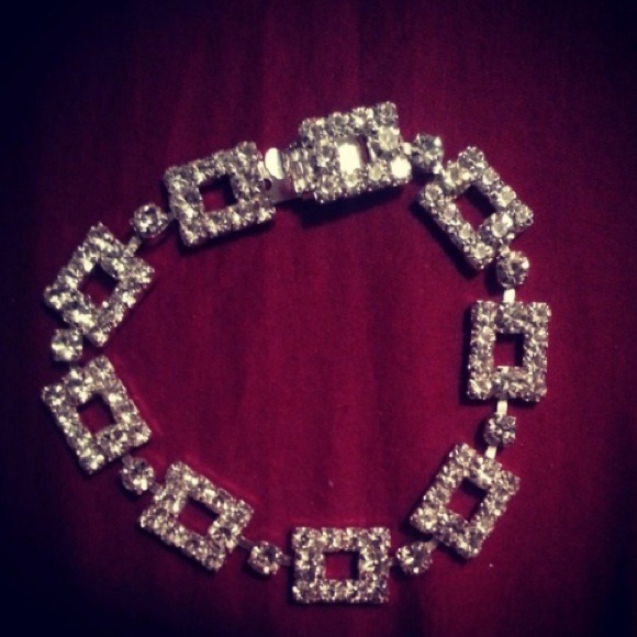 Bling Jewelry Set π - Picture 3 of 4