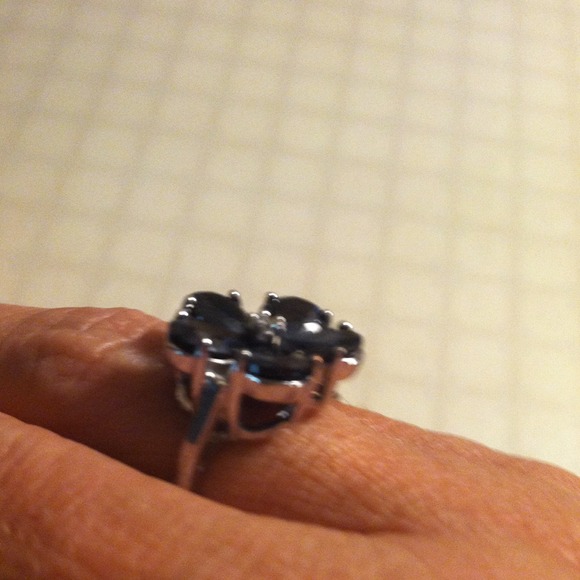 Flower ring SOLD! - Picture 2 of 2