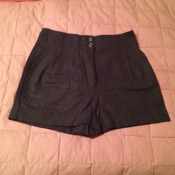 High waisted shorts - Picture 1 of 1