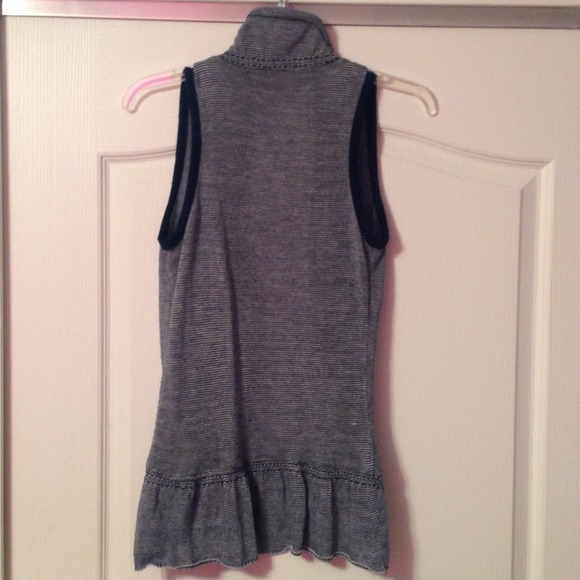 CONSIGNED - Picture 4 of 4