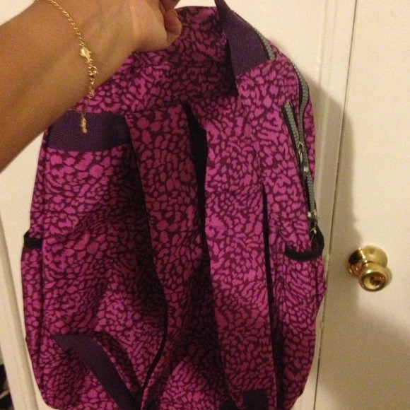 Backpack - Picture 2 of 3