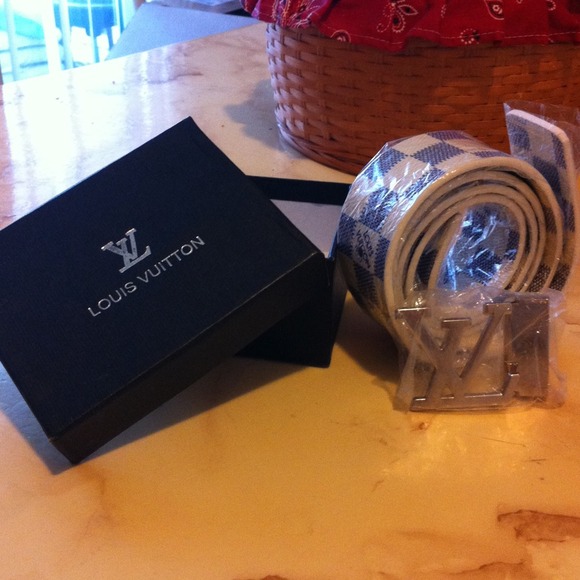 Accessories - New LV belt with box