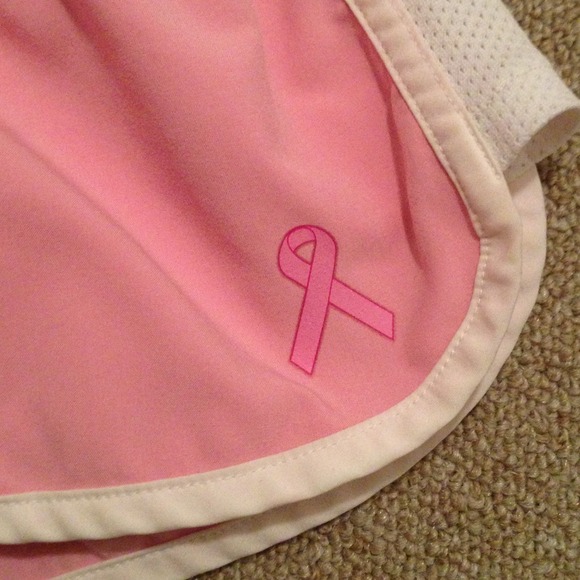 🚫 BUNDLED🚫Pink Under Armour Shorts - Picture 2 of 4