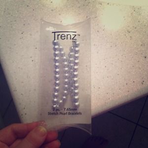 Stretch Pearl Bracelets