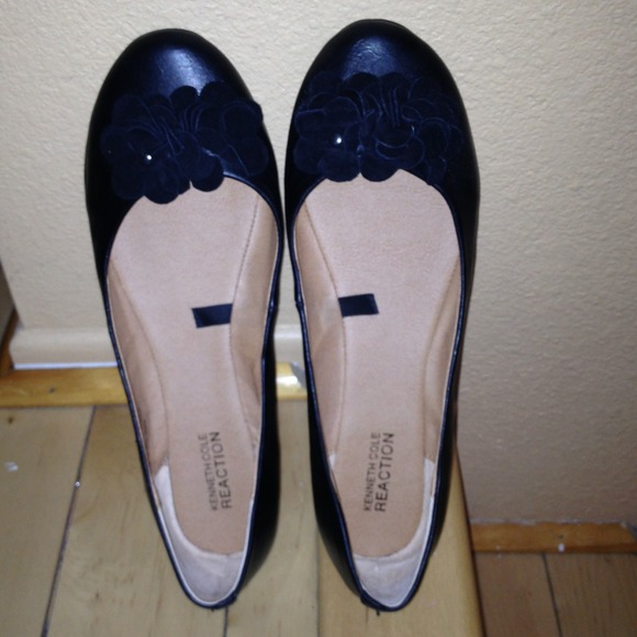 Kenneth Cole ballerina shoes
