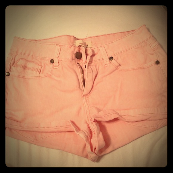 Light pink forever 21 denim shorts
