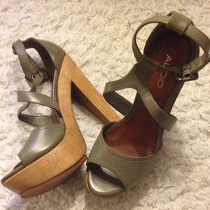 Aldo Olive Green Sandals