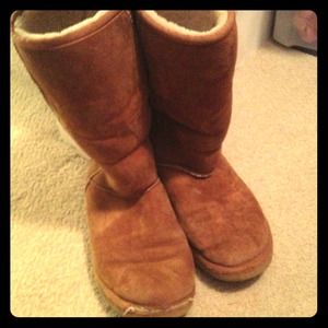 Tan furry UGG boots