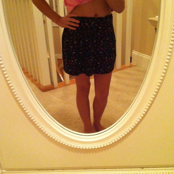 Skirt - Picture 2 of 2