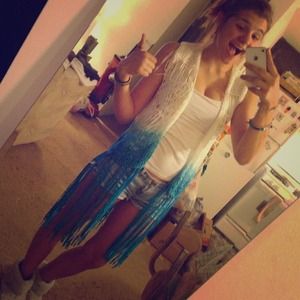 Admire my new vest thing! I LOOOVE it!