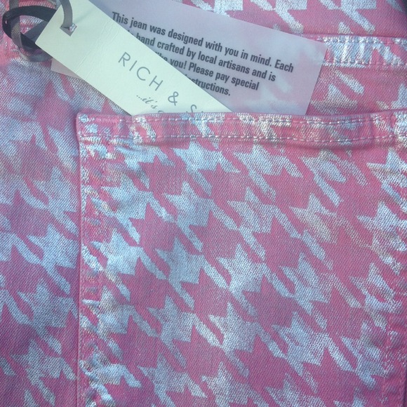 NEW Rich & Skinny Platinum Coated Shorts - Picture 4 of 5