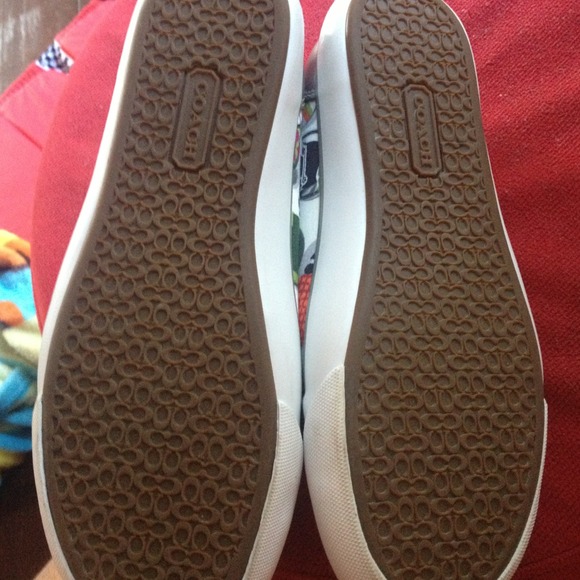 coach shoes 71/2 brand new - Picture 2 of 4