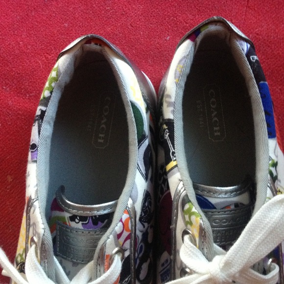 coach shoes 71/2 brand new - Picture 3 of 4