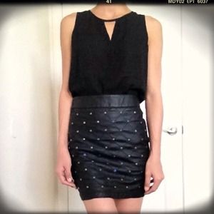 🚫🚫SOLD🚫🚫 Faux Leather Quilted Skirt