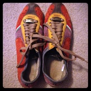 Sneakers