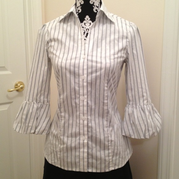 ✨Striped Button Up Shirt✨