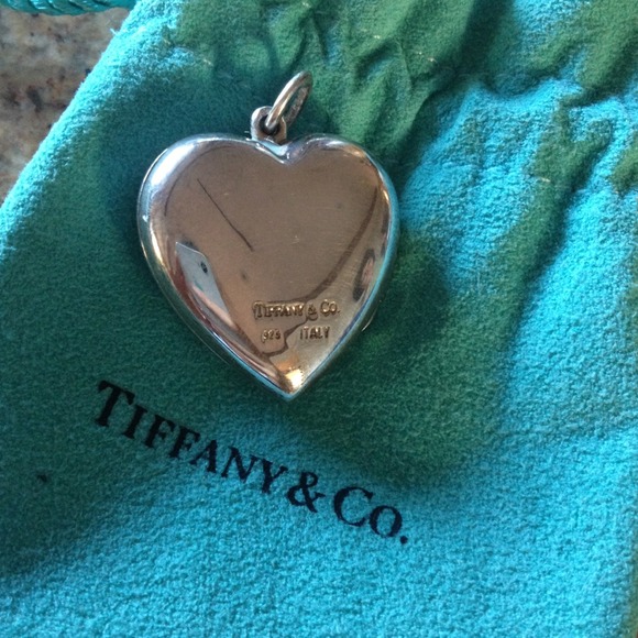 Tiffany heart pendant