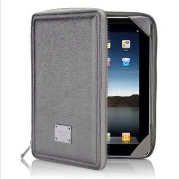 $$✂ Michael Kors IPad Case holder! Silver I pad MK