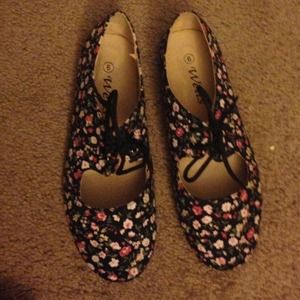 Mary jane flats, good condition