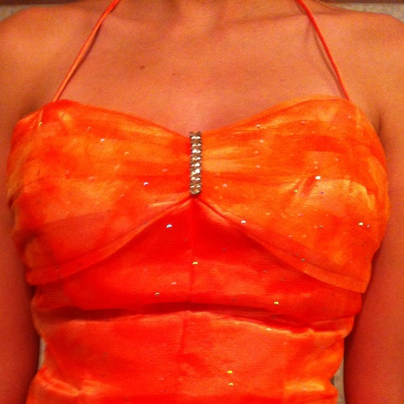 Prom gown - Picture 3 of 4