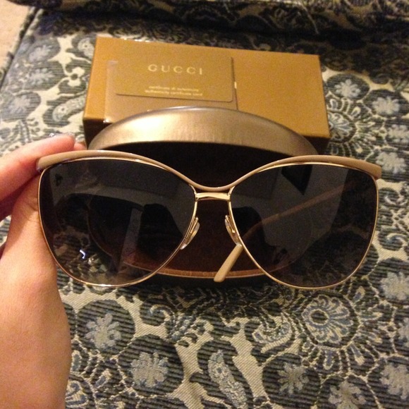 ?Reduced?Authentic Gucci sunglasses