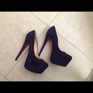 100% authentic christian louboutin woman's shoes.