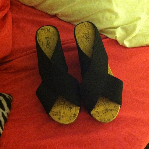 Dress shoes