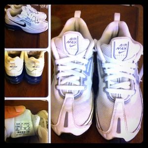 Nike Air Max Boys Sz 5.5