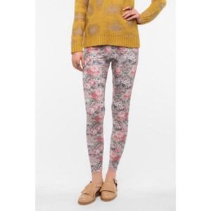 💘BUNDLED💘 UO Whimsical Floral leggings