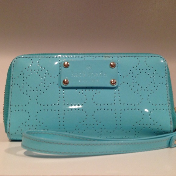 💗 Kate Spade Jazzy Metro Spade Tech Wallet