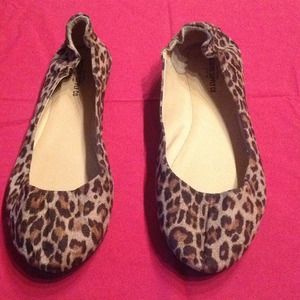 💢💢TRADED💢💢Mossimo Supply Co. Leopard