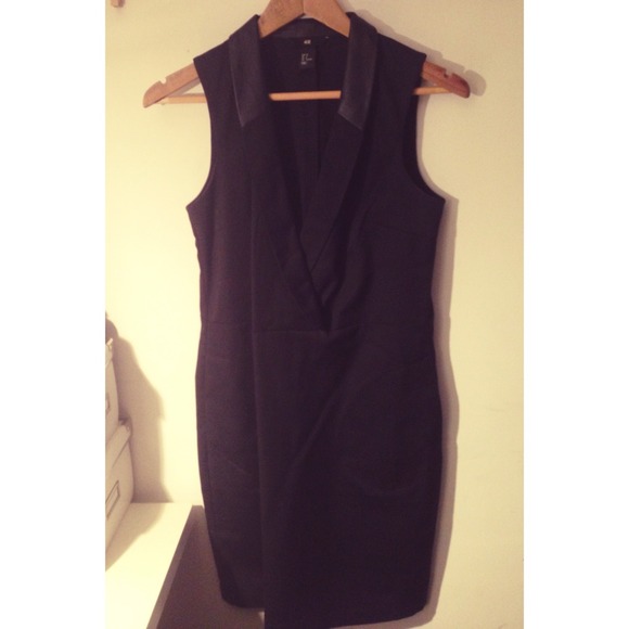H&M black leather collared dress sz 8
