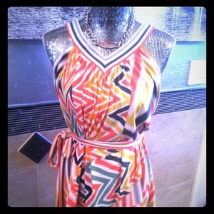 BCBG V neck Gradient Dress