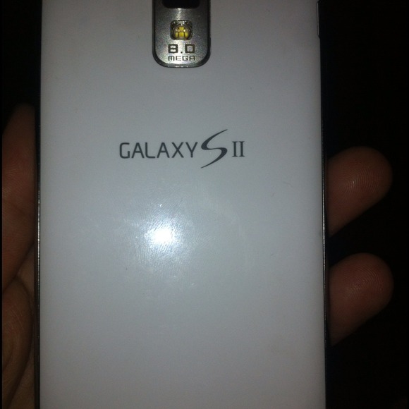 Galaxy 2 TMOBILE. ( SOLD ON CRAIG'S LIST) - Picture 2 of 4