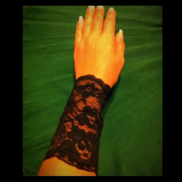 Gorgeous Black Steam Punk Arm Band - Original