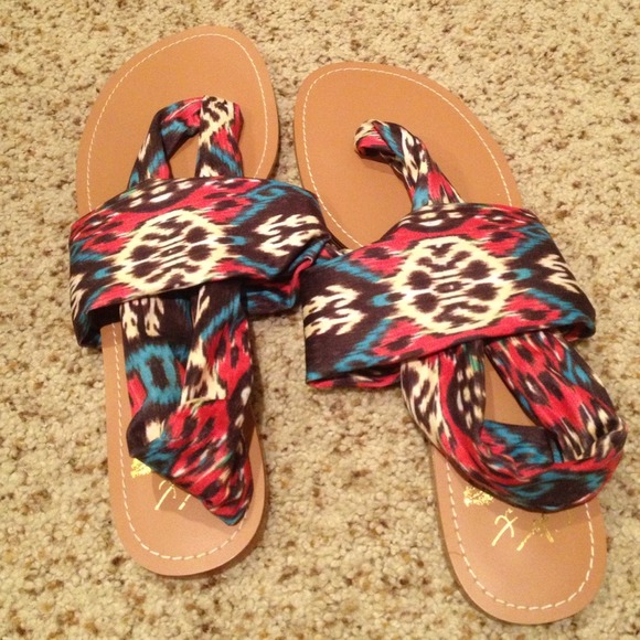 Colin Stuart Mesh Wrap Sandals